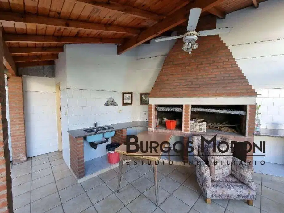 Chalet 6 Ambientes - Oportunidad 2