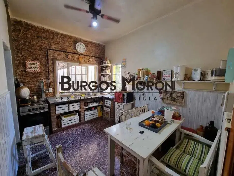 Casa De 5 Ambientes - Oportunidad - Nuevo Y Ultimo Valor ! 2