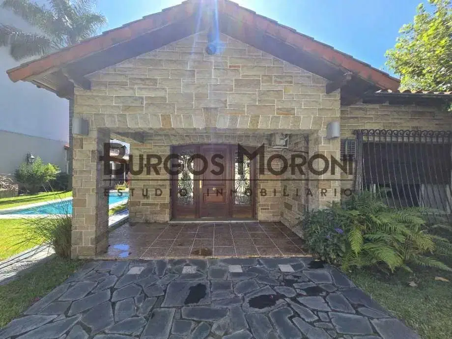 Casa En Alquiler En Ramos Mejia Sur 2