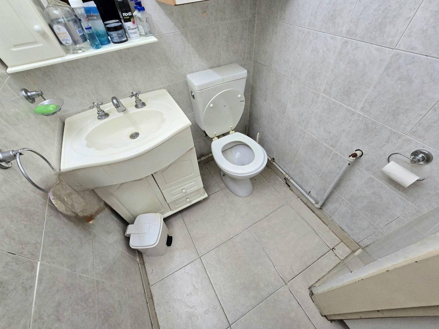 Foto de ALQUILER LOCAL COMERCIAL EN ESQUINA CENTRICO RAMOS MEJIA. 50MT APROX, imagen 1