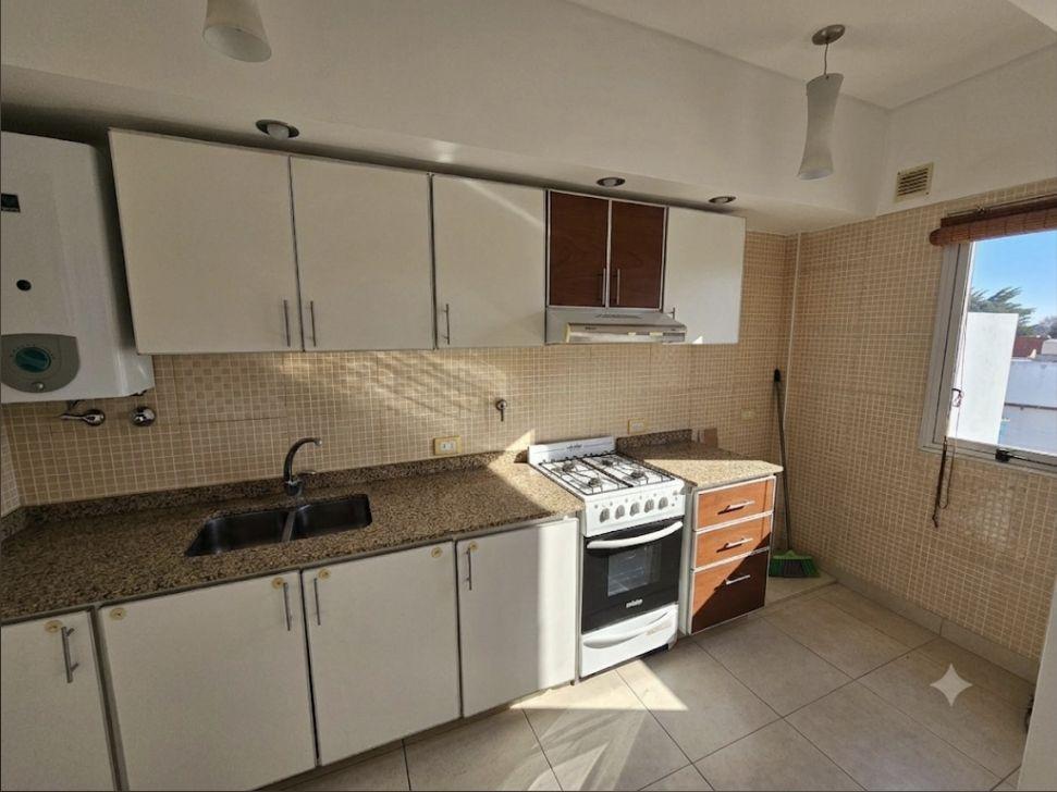 Foto de ALQUILER, DEPARTAMENTO 2 AMBIENTES SEMIPISO CON BALCON, CENTRICO, RAMOS, imagen 3