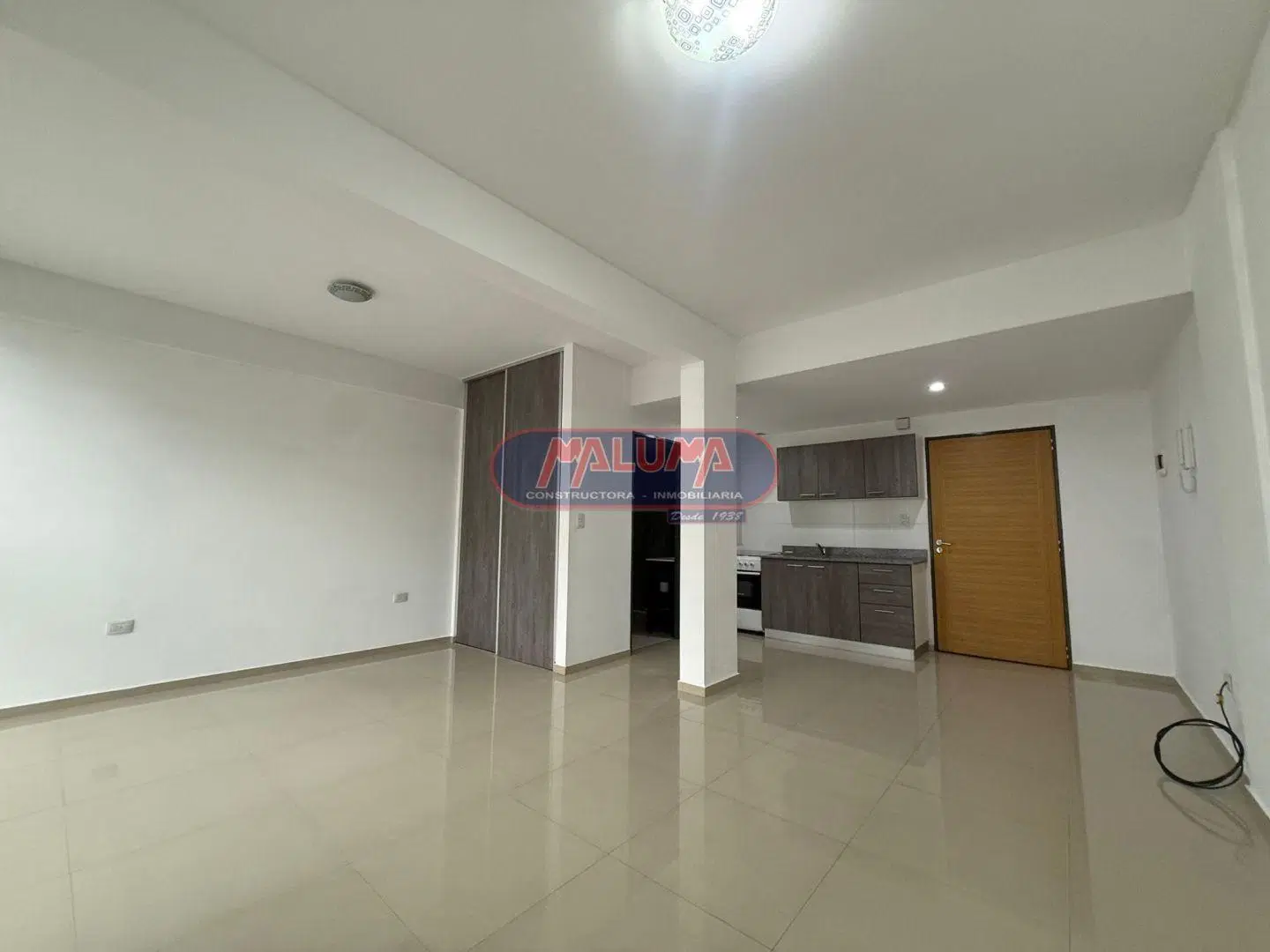 Departamento 1 ambiente. | Av. Lacarra al 300 5