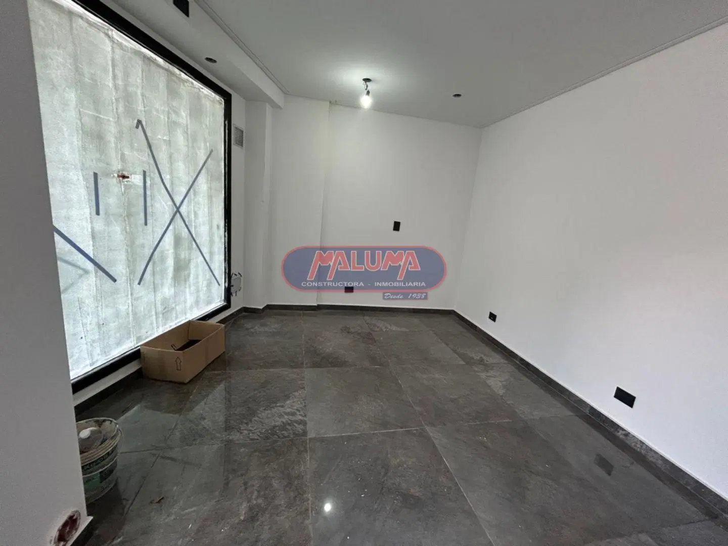 Local . | Av. Emilio Castro al 6100 2