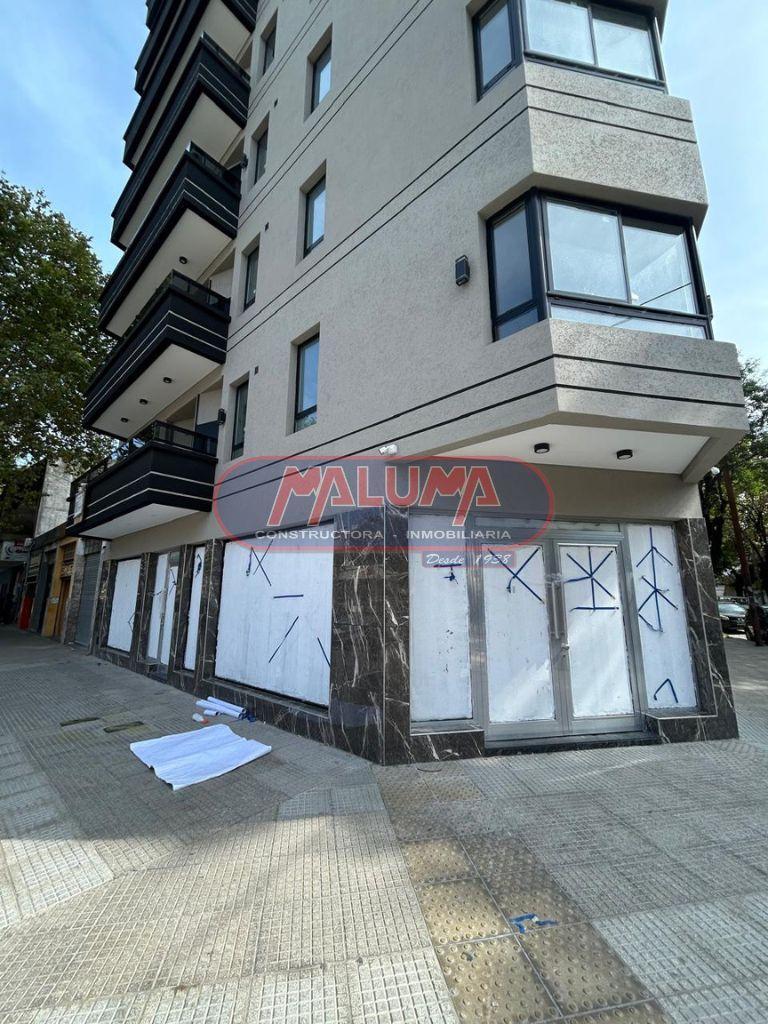 Local . | Av. Emilio Castro al 6100