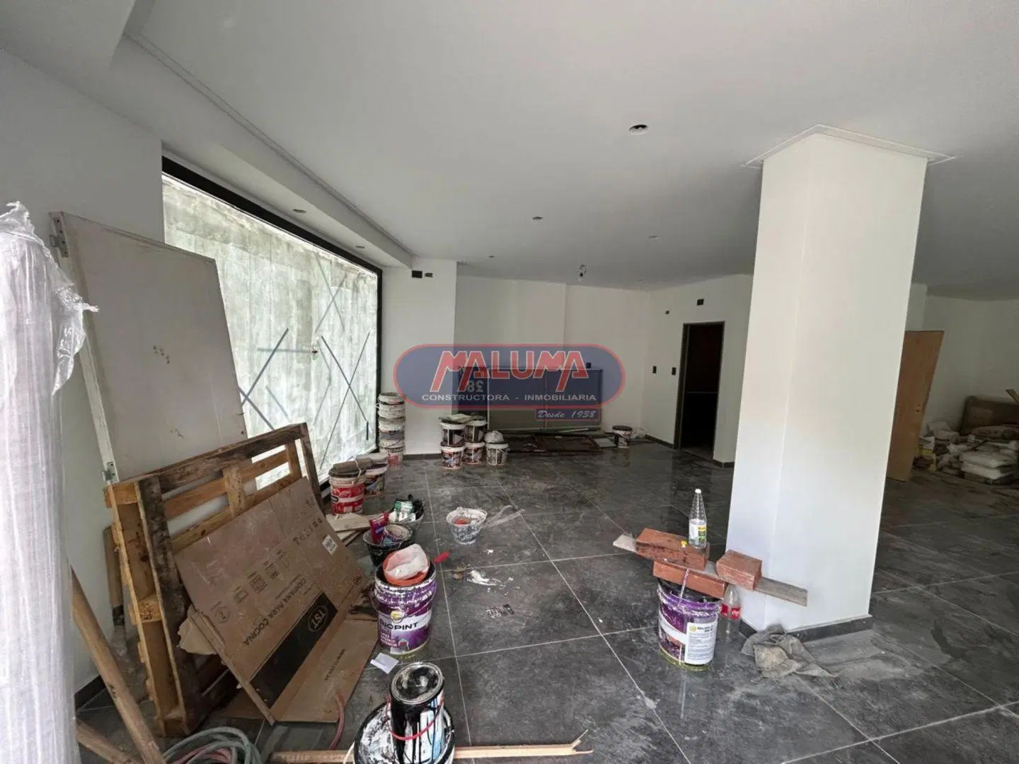 Local . | Av. Emilio Castro al 6100 4