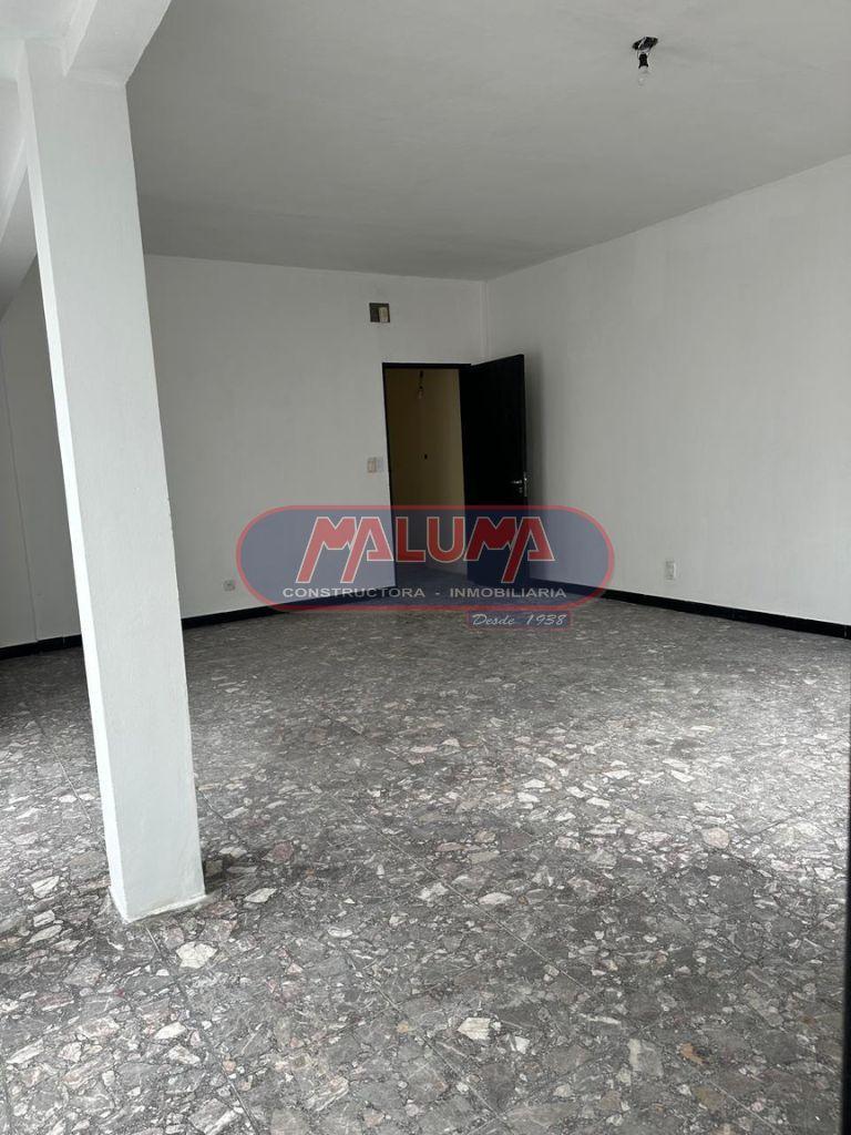 Departamento 5 ambientes. | Av. Lacarra al 1200