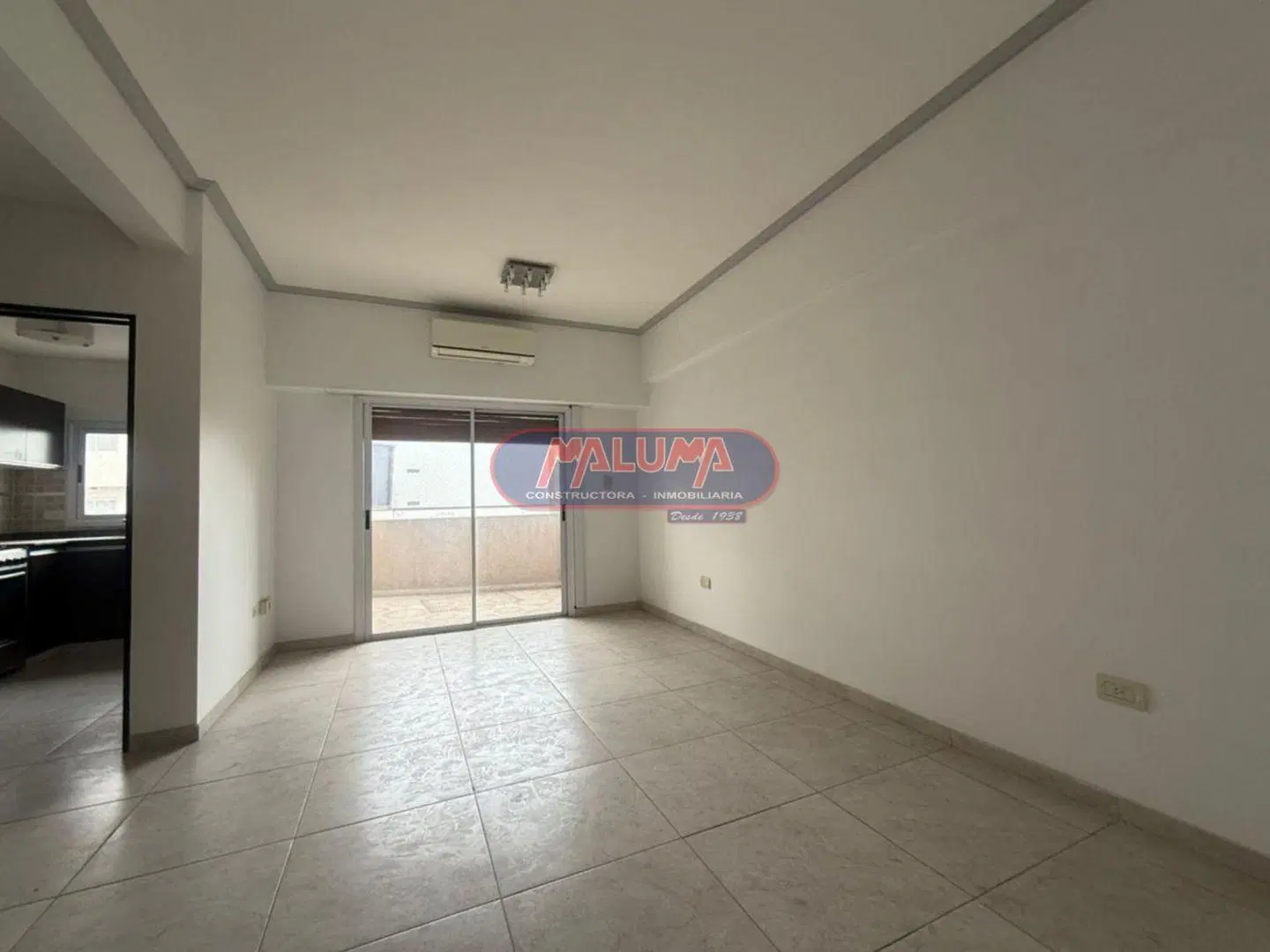 Departamento 2 ambientes. | Ramon L. Falcon al 6600 2