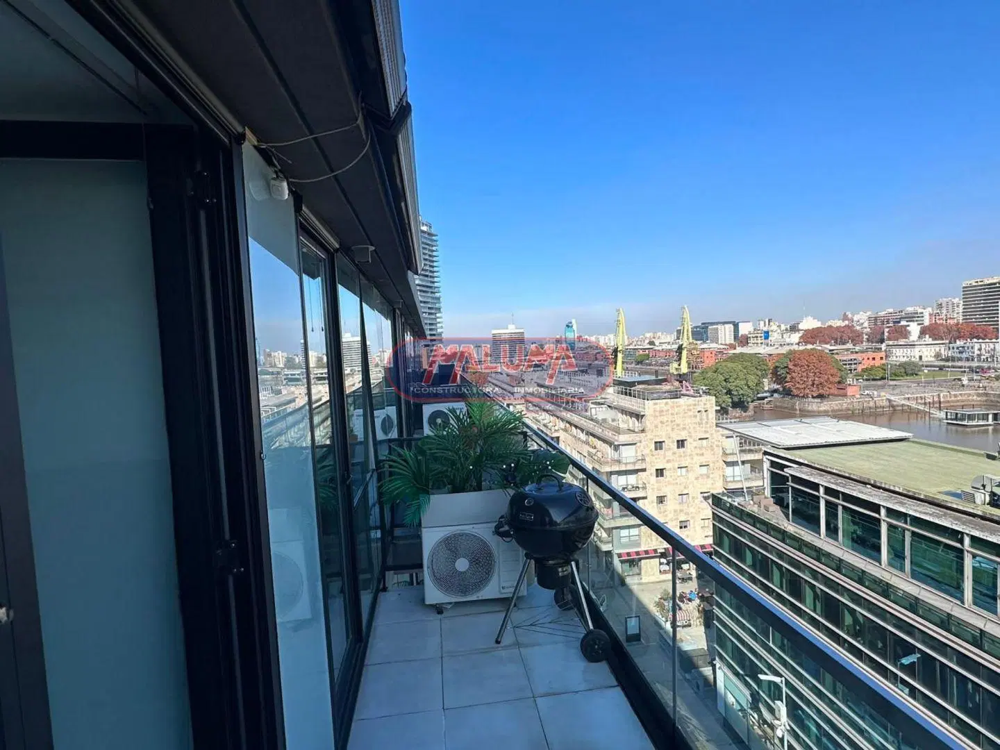 Departamento 2 ambientes. | Olga Cossettini al 1500 3