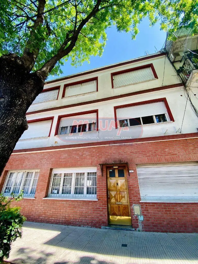 Departamento 3 ambientes. | Carhue al 700 3