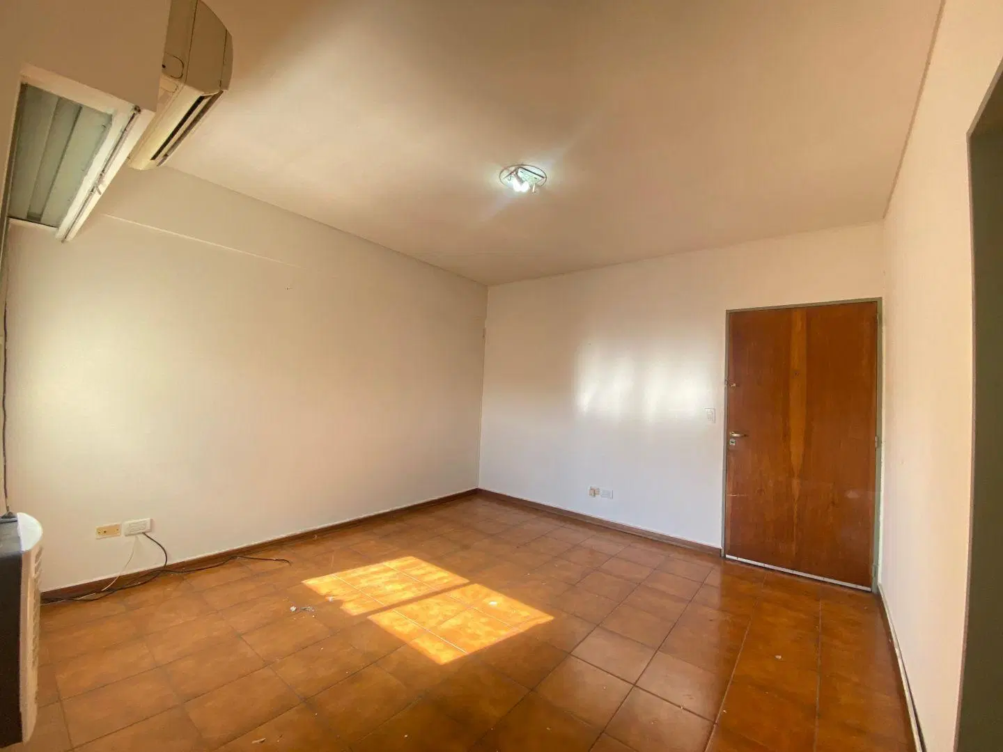 Departamento 2 ambientes. | Montiel al 100 4