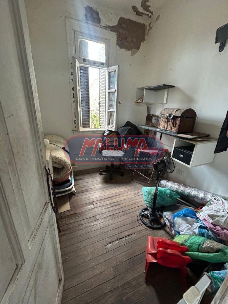 Foto de CASA EX MUNICIPAL EN ESQUINA - A RECICLAR, imagen 5