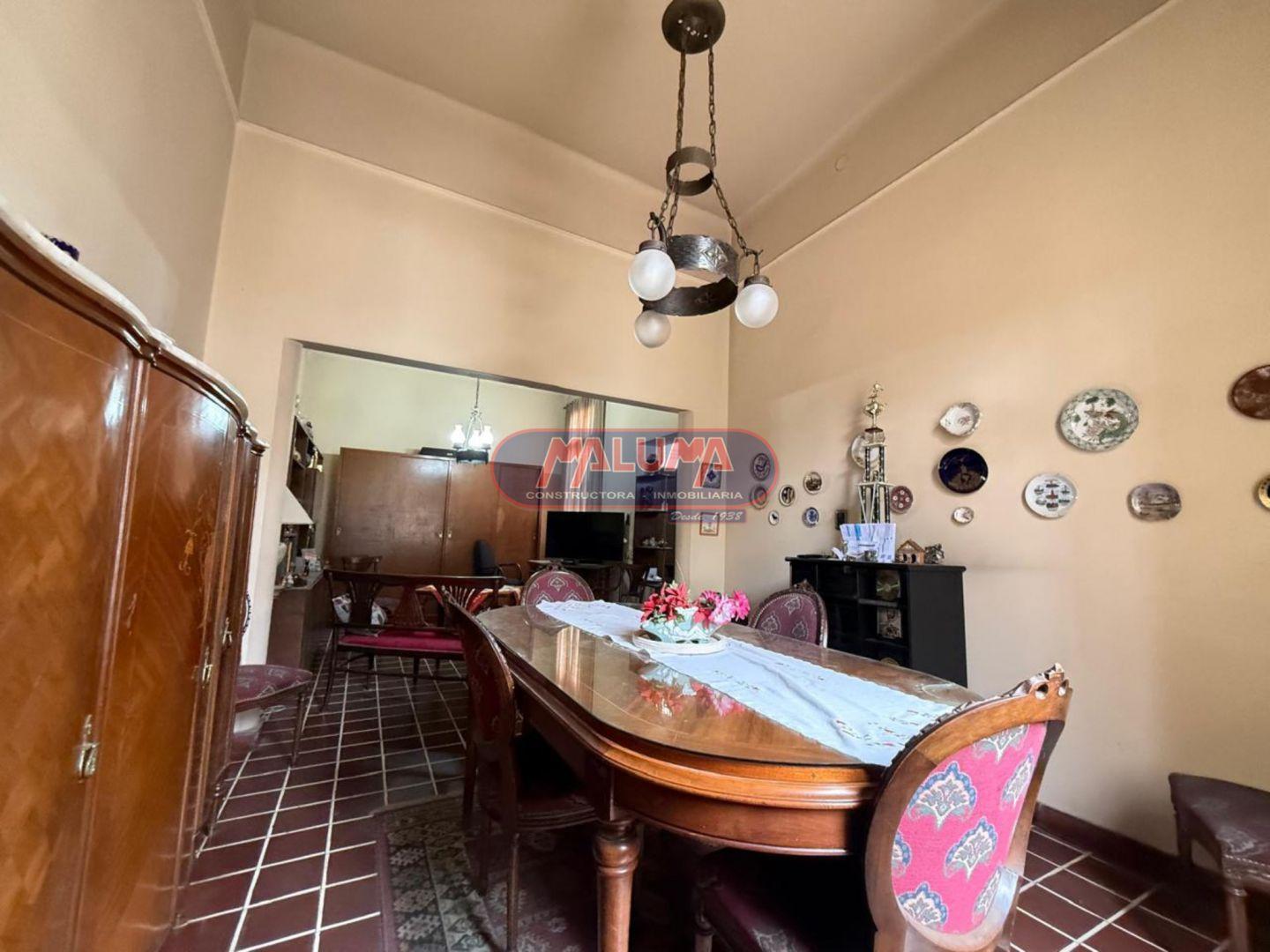 Foto de CASA EX MUNICIPAL DE 4 AMBIENTES CON COCHERA, PATIO Y TERRAZA, imagen 4