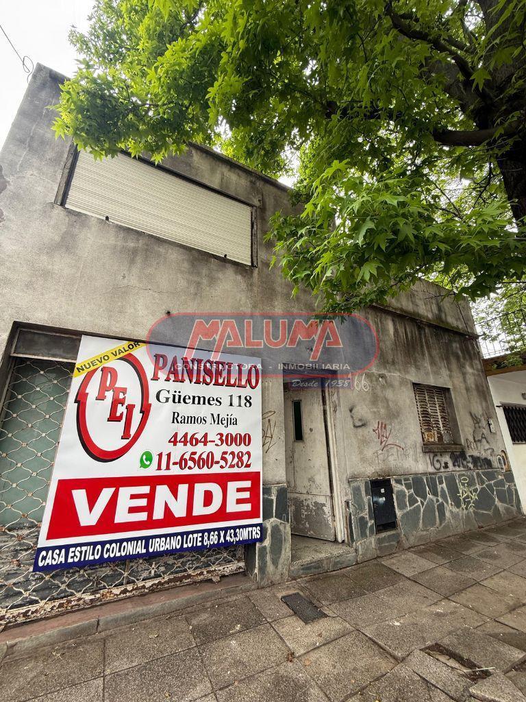 Foto de CASA CON LOTE DE 8,66 X 43,33 M Y GALPÓN  EN VENTA EN RAMOS MEJÍA, imagen 1