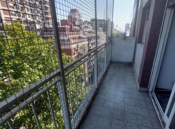 departamento en alquiler 5 cinco ambientes 3 dormitorios caballito balcon 2 baño  3