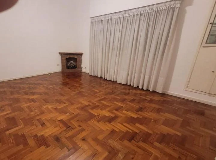 CASA EN ALQUILER BARRACAS  4 AMBIENTES 2 COCHERAS 2 BAñOS Y TERRAZA  3
