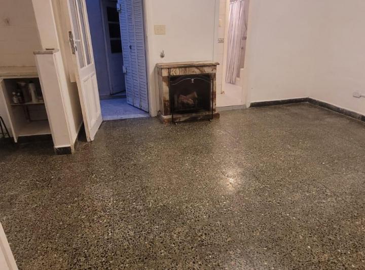 CASA EN ALQUILER BARRACAS  4 AMBIENTES 2 COCHERAS 2 BAñOS Y TERRAZA  2