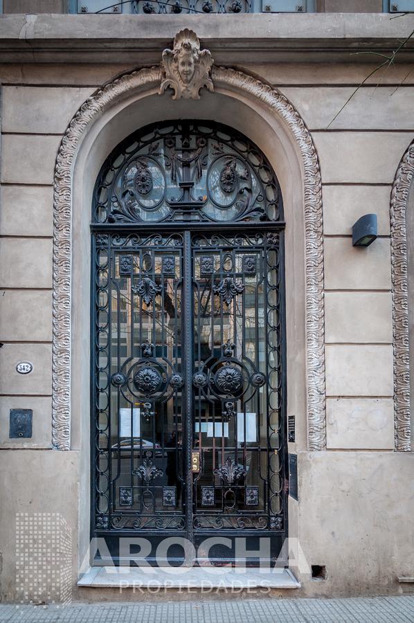 Departamento en Venta 2 Dorm., Av Belgrano 342 Piso 1 4