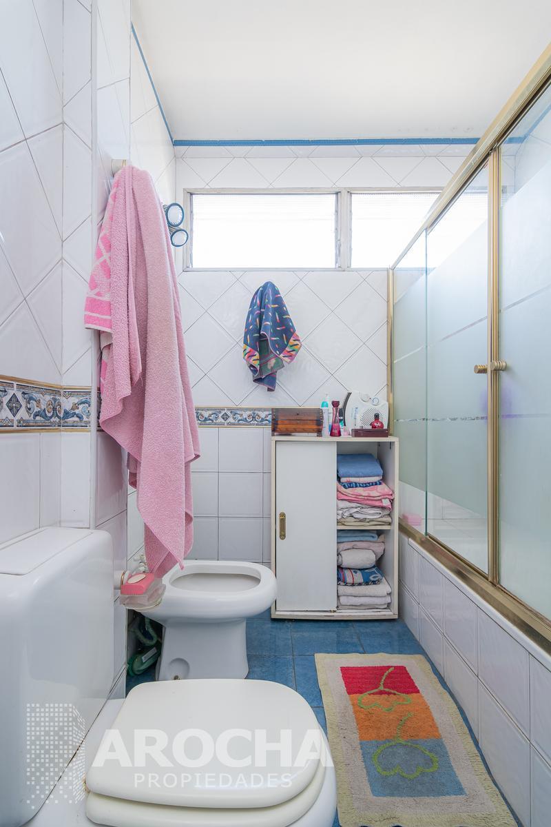 Casa en venta, En Quilmes, lote propio, APTO CREDITO