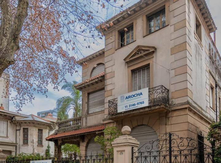 CASA en venta avenida de los incas  3200 para reciclar 2
