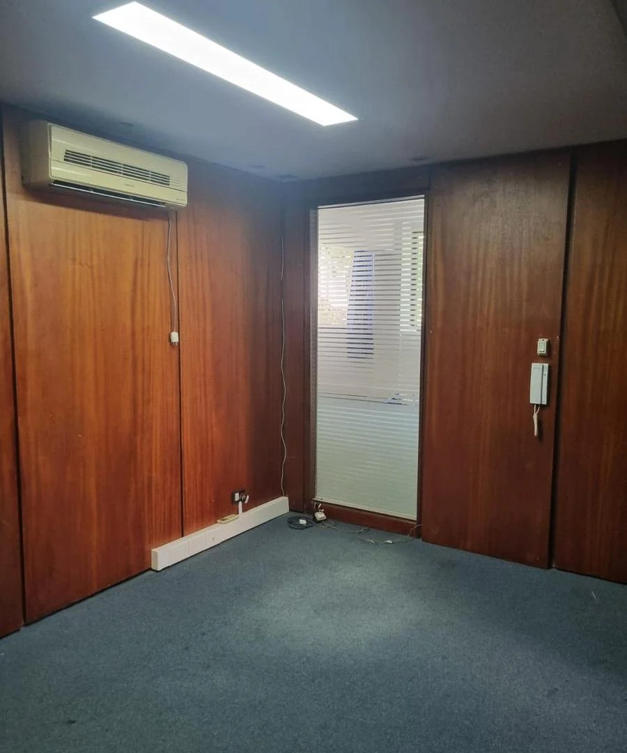 Foto de Alquiler de oficina 144 m2 con 2 cocheras, imagen 3