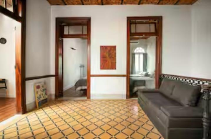 DISPONIBLE EN VENTA PH EN PALERMO 8 AMB. C/TERRAZA. 297M2.