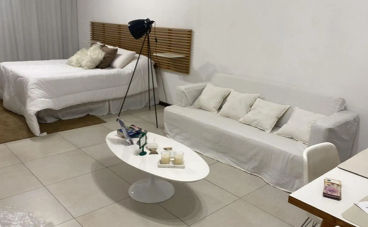 Amplio monoambiente 50 m2 totales con balcón en Recoleta 3