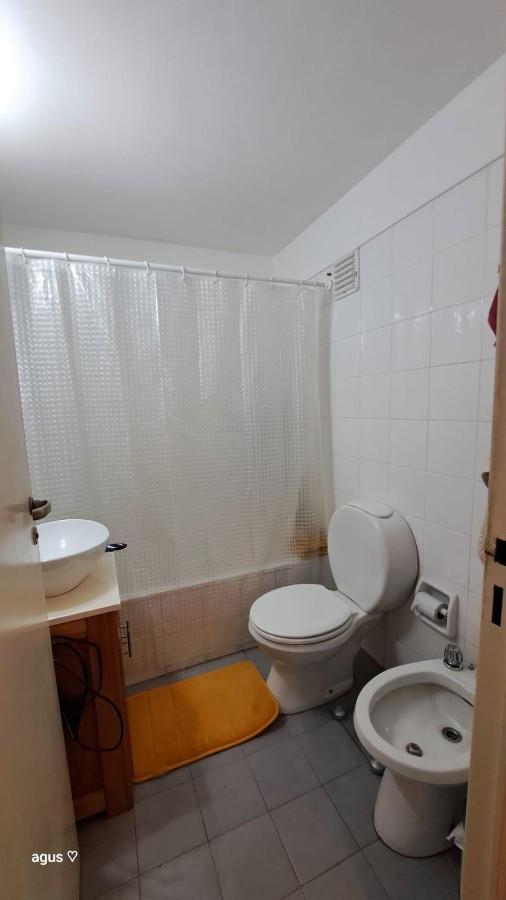 Foto de Alquiler Departamento 2 ambientes con balcón piso alto muy luminoso en, imagen 4