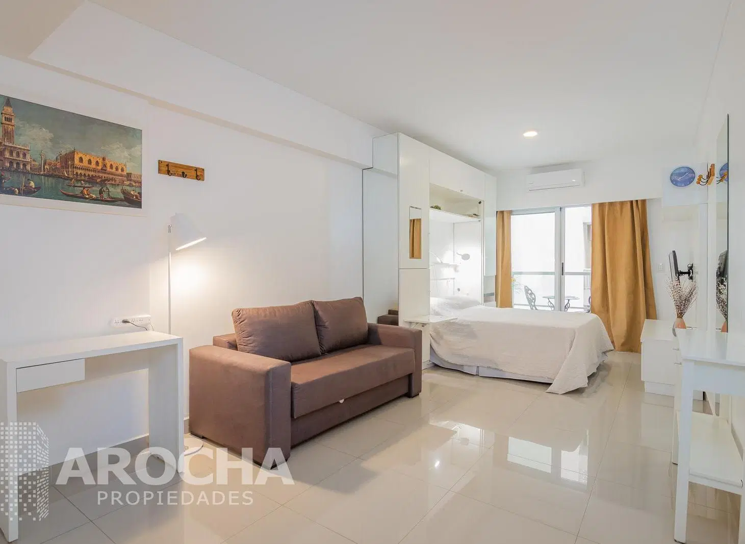 DISPONIBLE EN VENTA Y ALQUILER TEMPORARIO MONOAMBIENTE C/COCHERA.32M2 MONTSERRAT 2