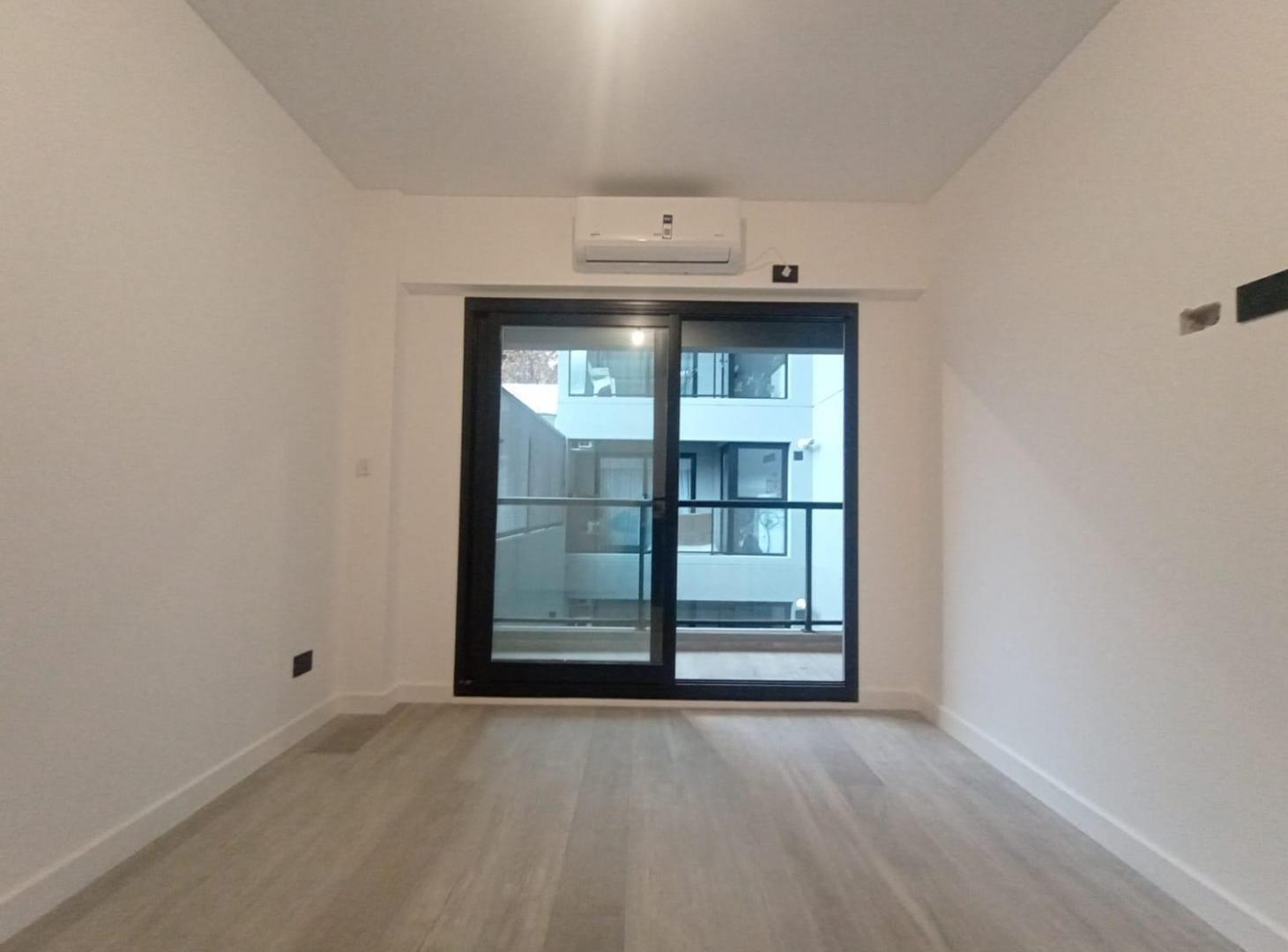 Foto de Alquiler Departamento 2 ambientes con cochera en Villa Ortuzar a, imagen 2