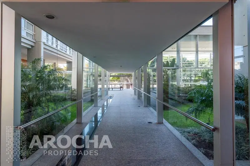 Libertador 8008 2 dormitorios en suite - piso 23 vista a la ciudad 5