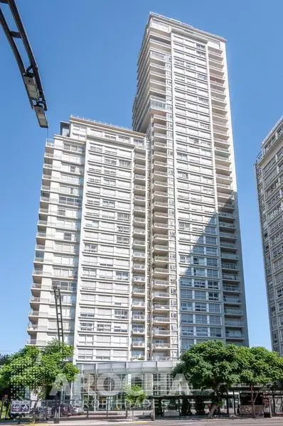 Libertador 8008 2 dormitorios en suite - piso 23 vista a la ciudad 3