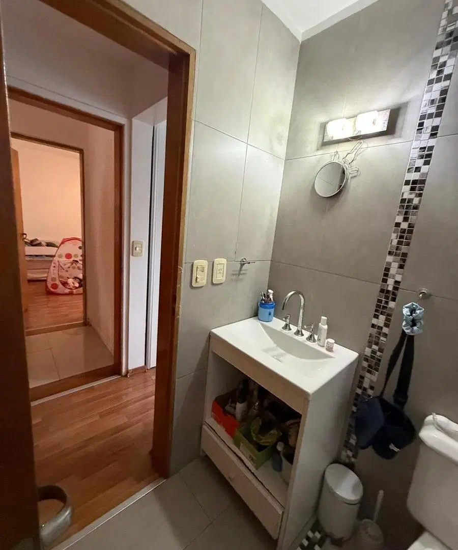 Piso 3 ambientes en venta con 2 baños completos en Quilmes centro 3