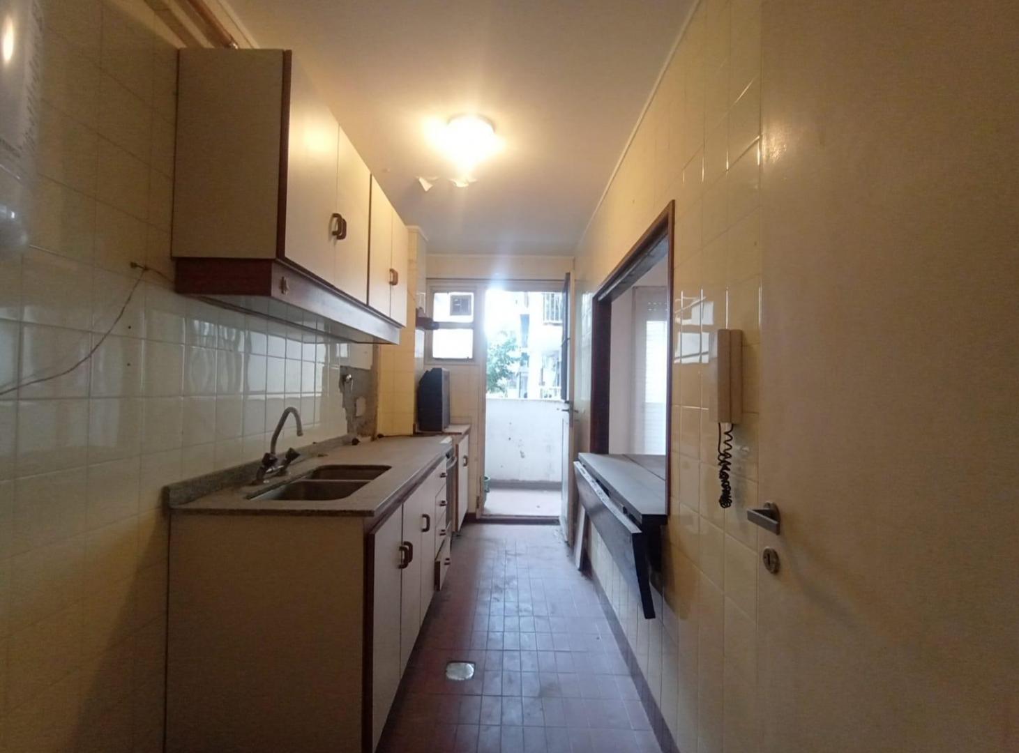 Foto de Vanta 2 Amb. a refaccionar en excelente ubicación en Belgrano, imagen 2