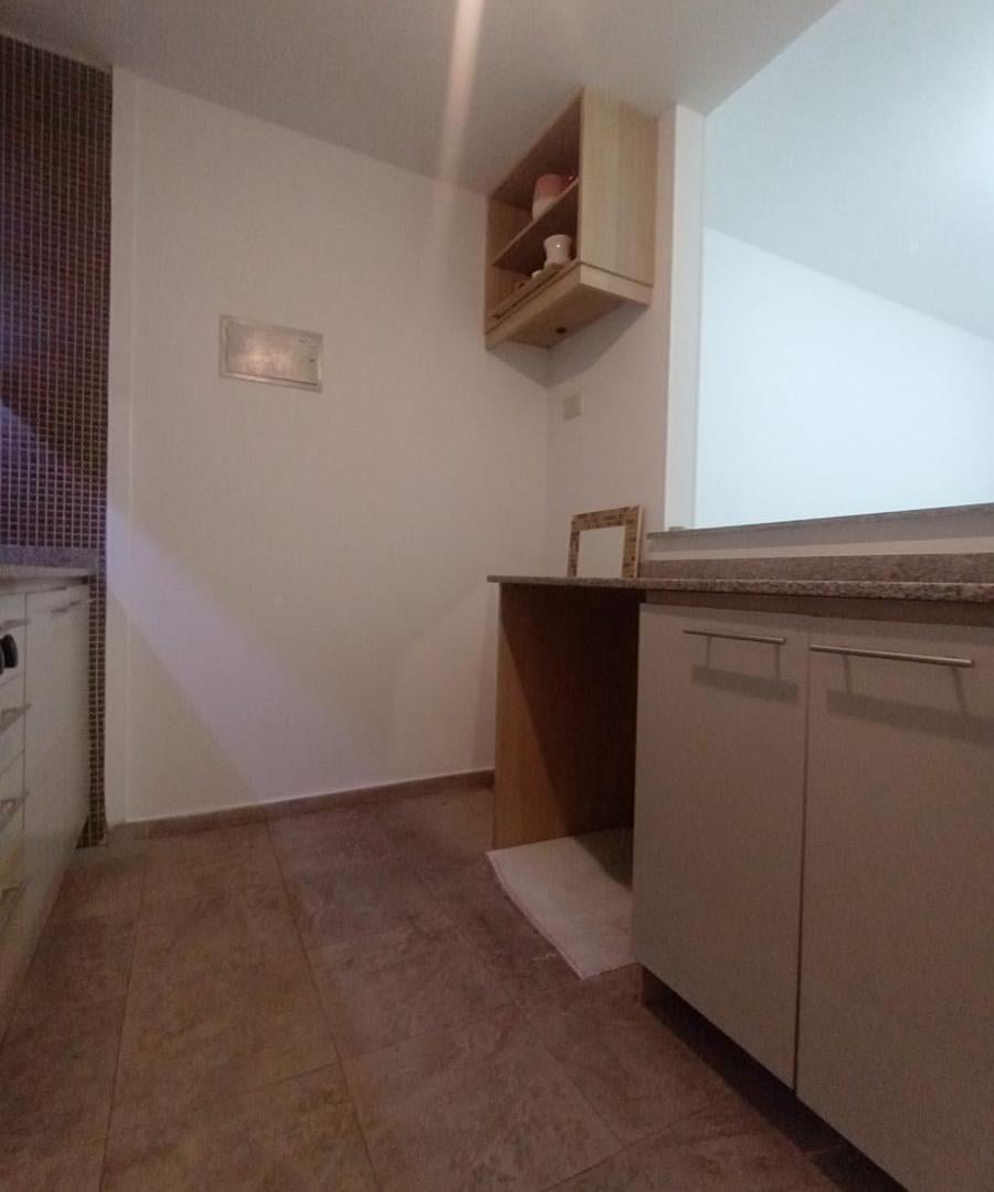 Foto de PH DE 2 AMBIENTES CON COCHERA Y PARRILLA en Villa Pueyrredon, imagen 1