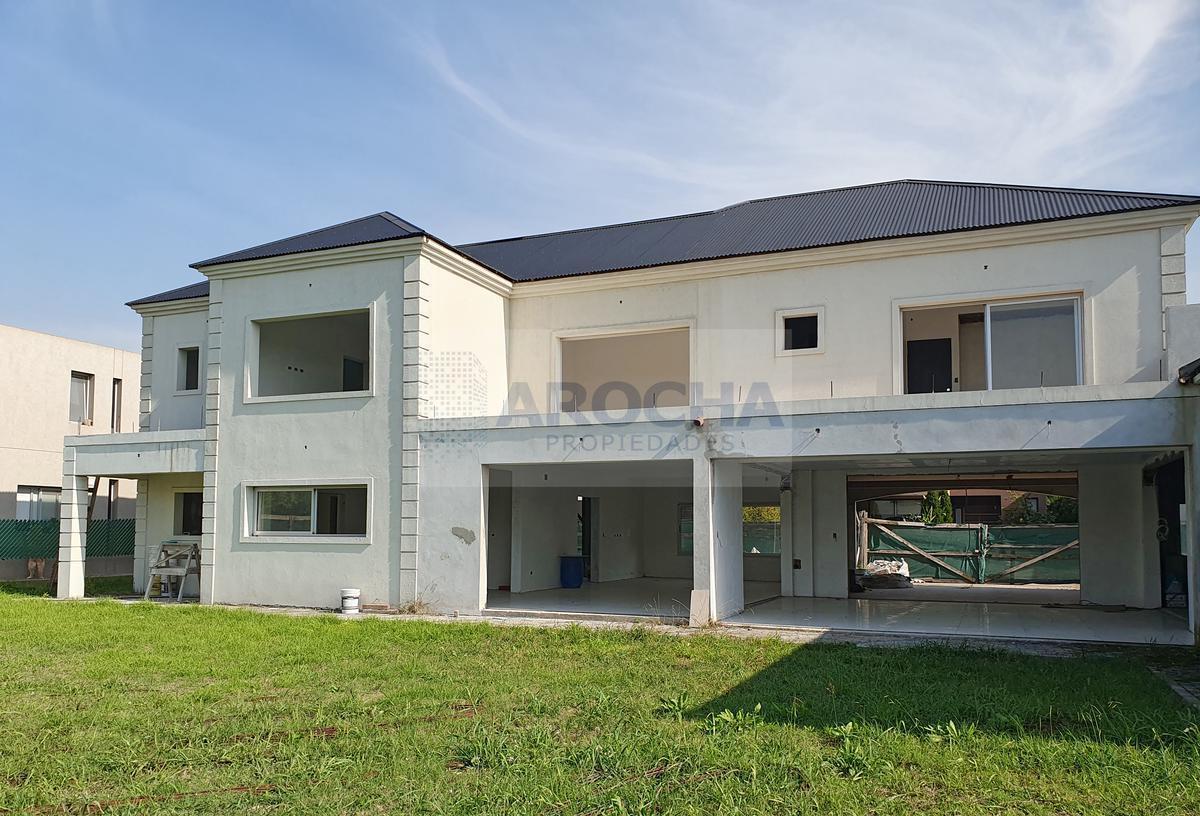 Foto de Casa en los troncos a terminar, imagen 1