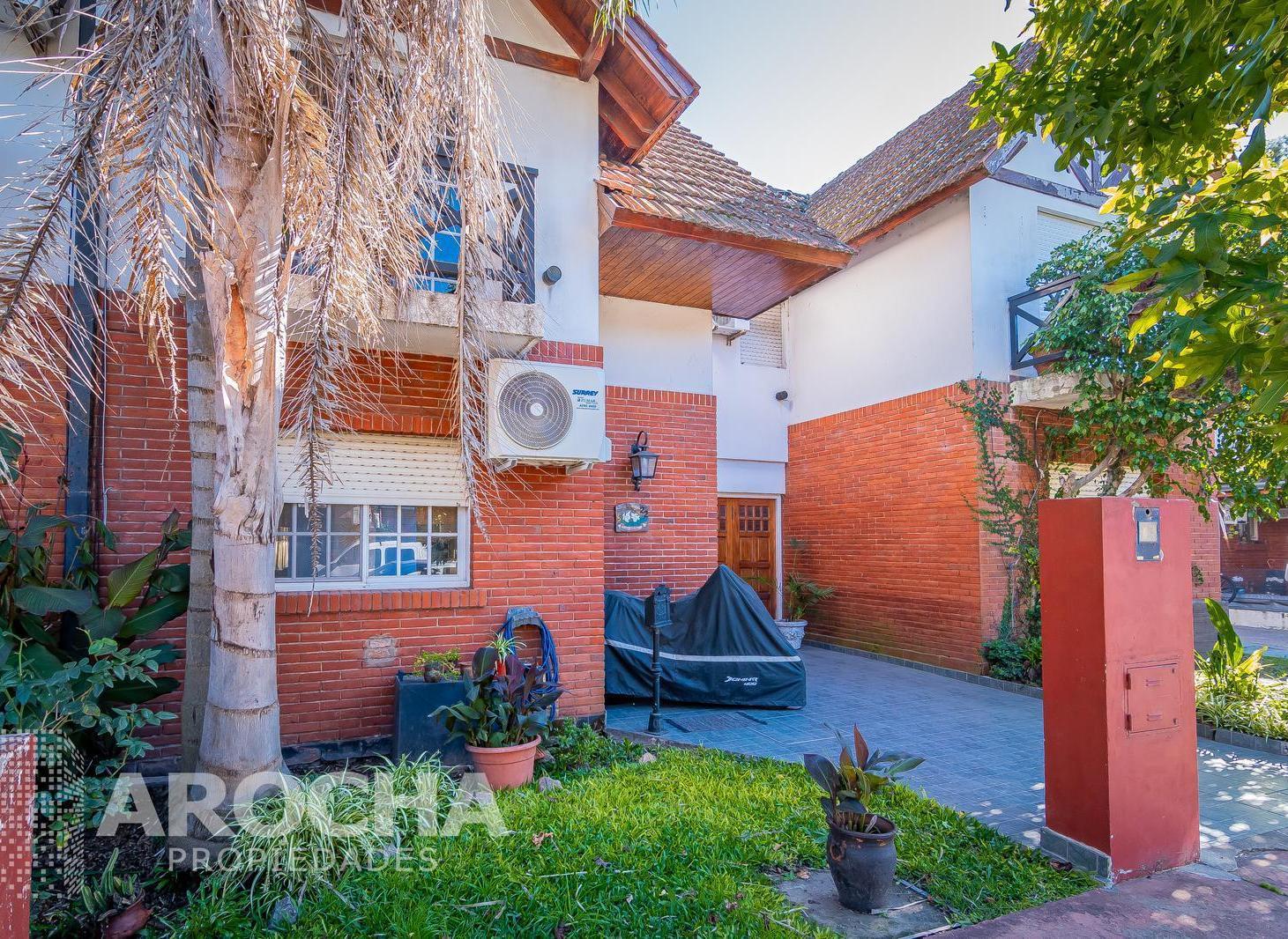 Foto de Casa en venta - Los Robles - Burzaco, imagen 2