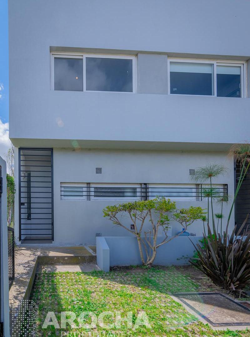 Foto de Venta Duplex de 3 ambientes con jardín en Quilmes, imagen 5