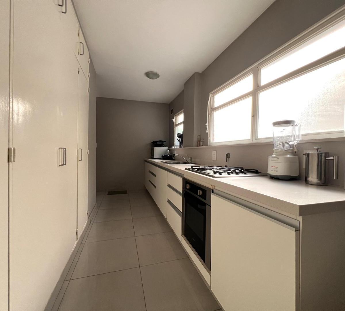 Único 5 Ambientes con Patio 180° y Cochera! Apto Crédito! 3