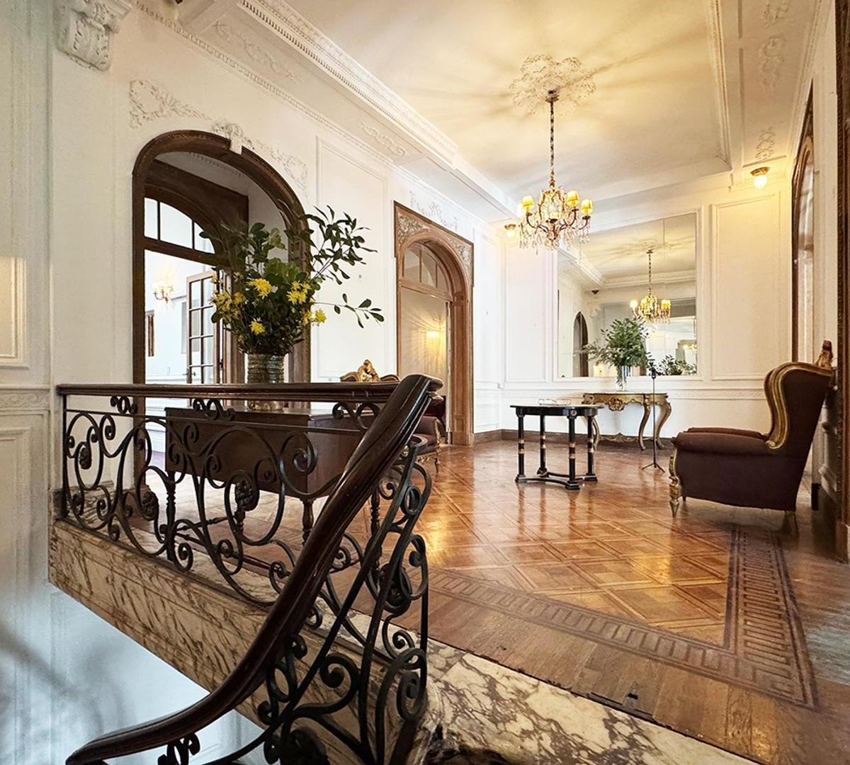 Antiguo Petit Hotel a Reciclar en Pleno Recoleta 4