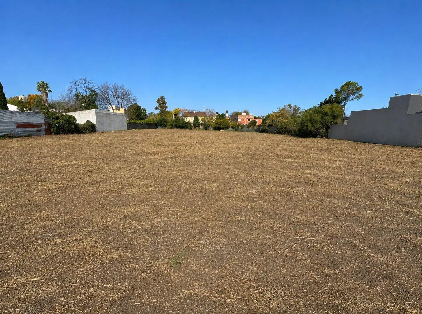 Espectacular terreno en zona residencial en Pilar! 1