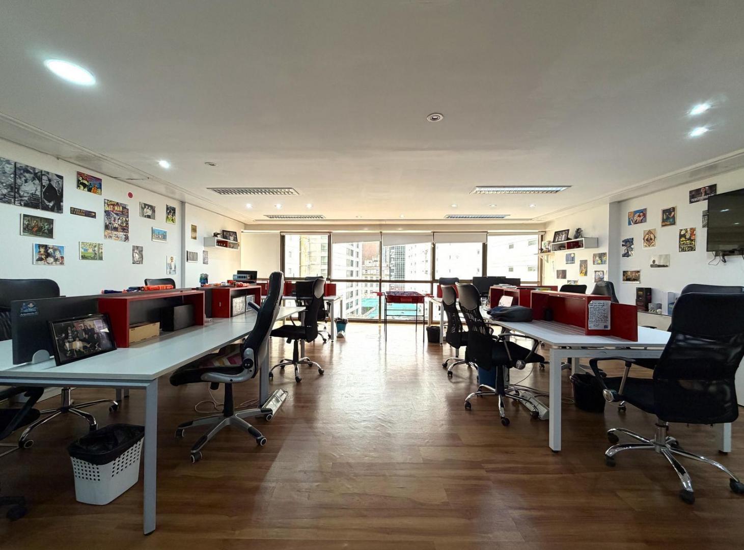 Foto de Oficina piso entero impecable con 2 cocheras y seguridad 24hrs, imagen 1