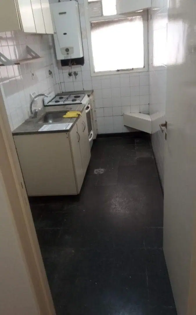 Depto. en venta sobre Avenida Rivadavia frente a plaza Once 4