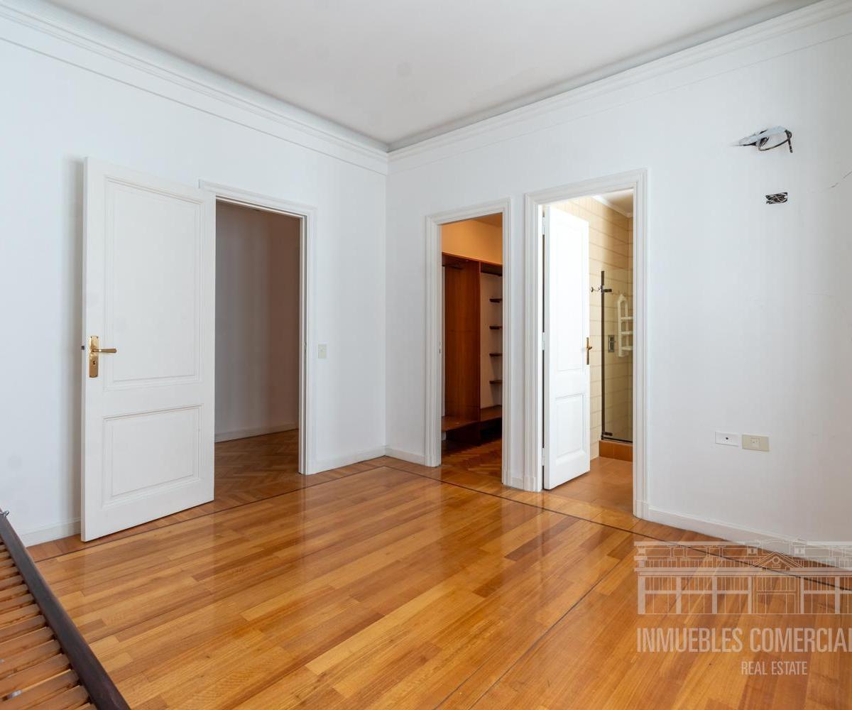 5 Ambientes con Dependencia en Retiro! 3