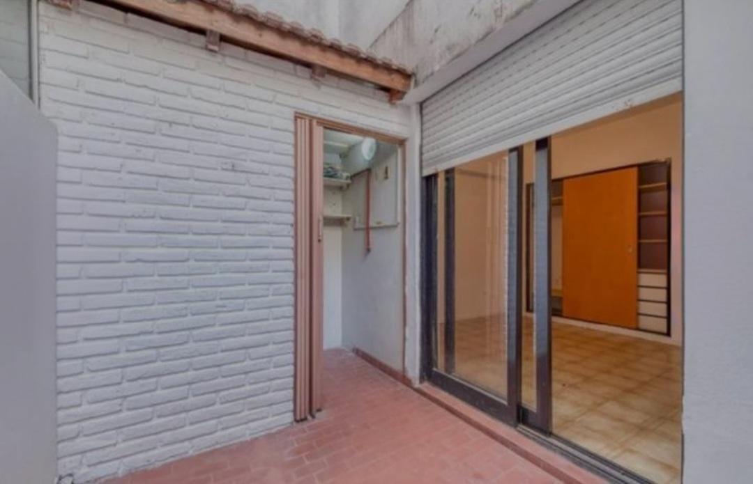 2 Ambientes con Dos Patios en Flores 1