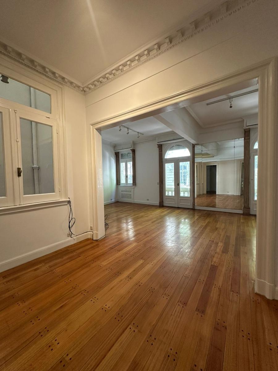 Piso de 5 Ambientes Al Frente en La Cuadra Mas Linda! 2