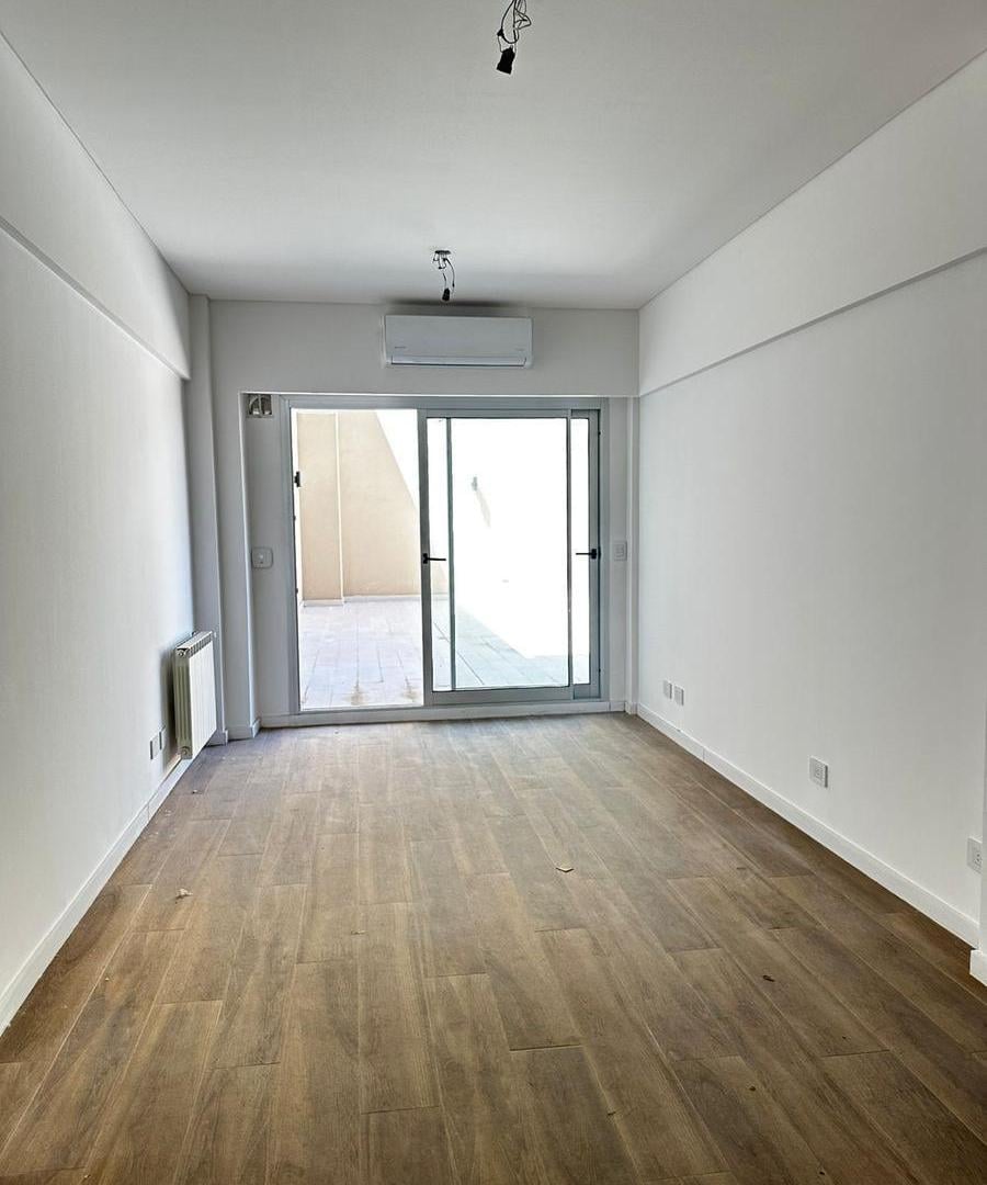 Foto de Venta de Departamento de 2 Ambientes con Patio, a Estrenar y con, imagen 2