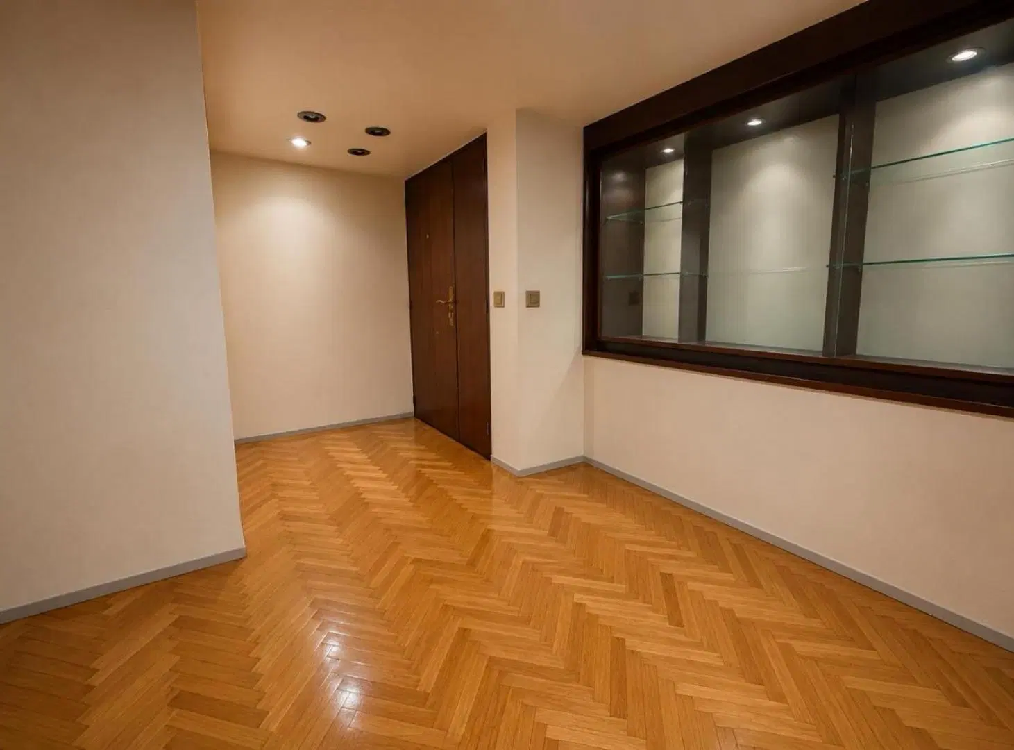 Departamento 4 ambientes con Dep. en Barrio Norte con cochera 4