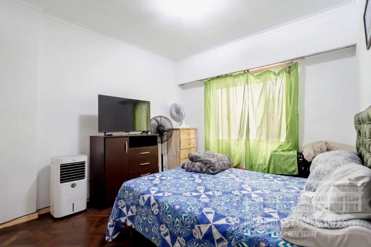 Venta Tres ambientes en Tribunales  61 m2 2