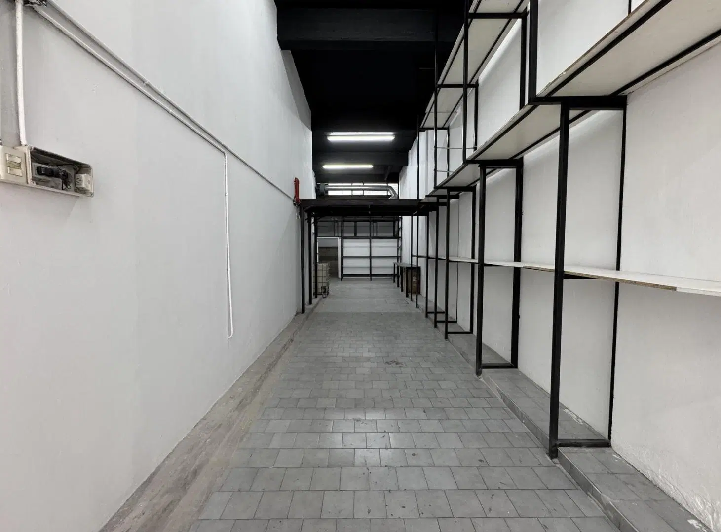 Local Comercial / Depósito a Estrenar con Acceso Vehicular | 98 m² | San Cristóbal 5