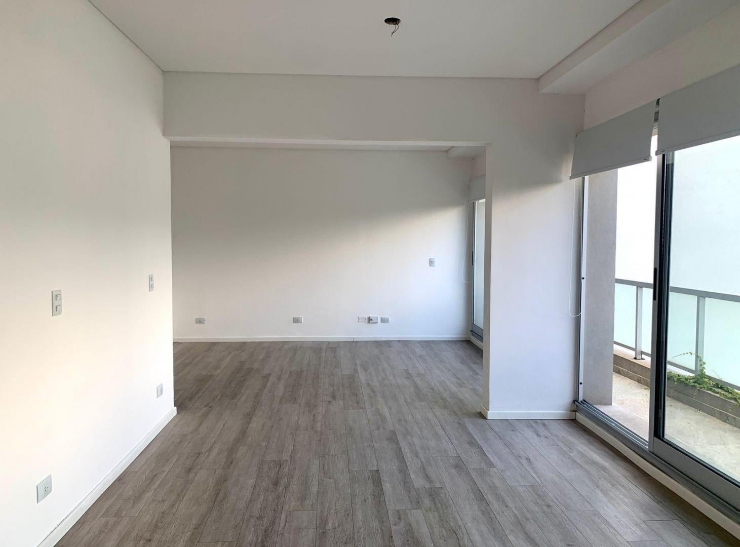 Alquiler – Amplio 2 Ambientes con Gran Terraza Propia en Palermo